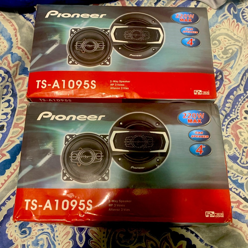 Brand New in box 4” 3 Way Pioneer Coaxial Speakers 4 total speakers(2 pairs)